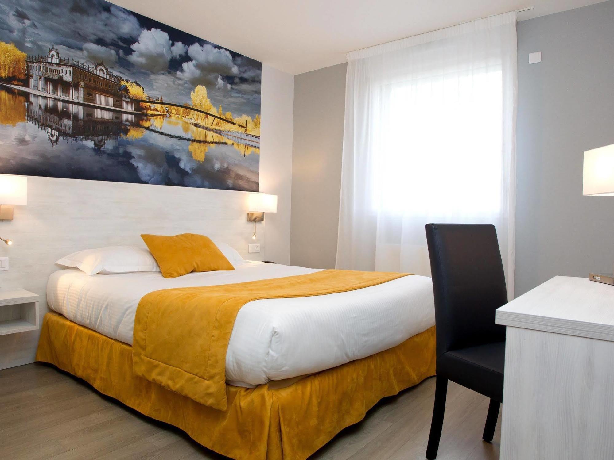 Logis Hotel - La Chambre D'Amiens Exterior photo
