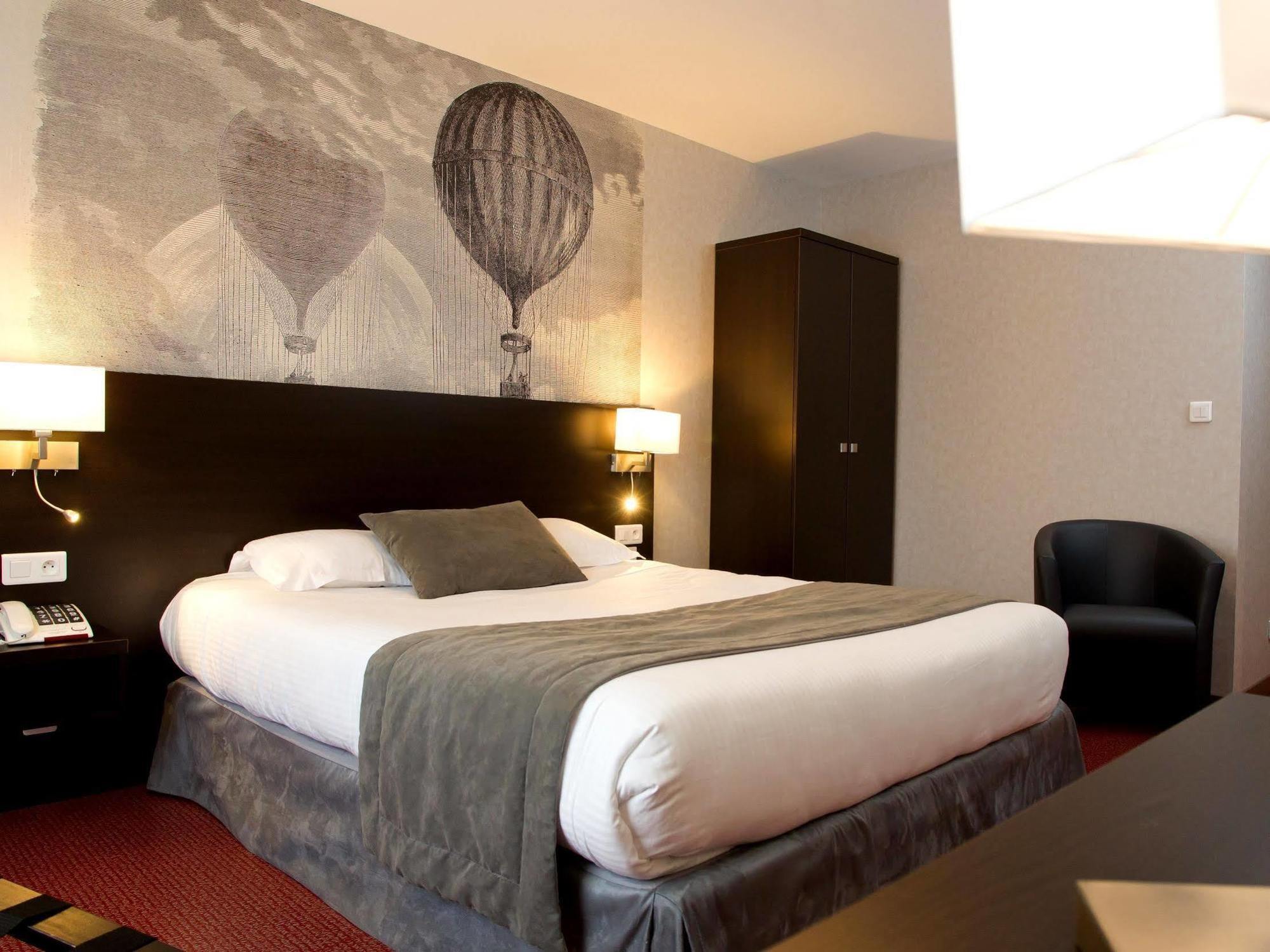 Logis Hotel - La Chambre D'Amiens Exterior photo